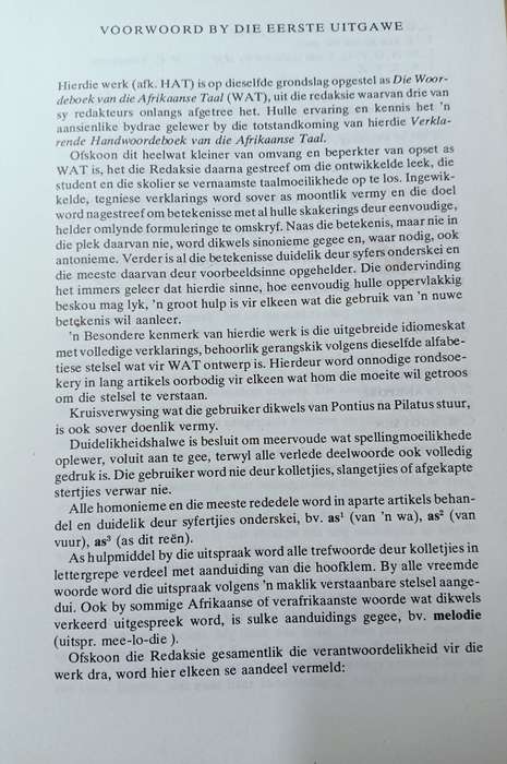 Verklarende Handwoordeboek van die Afrikaanse Taal (HAT) - Hardcover - 1378 pages
