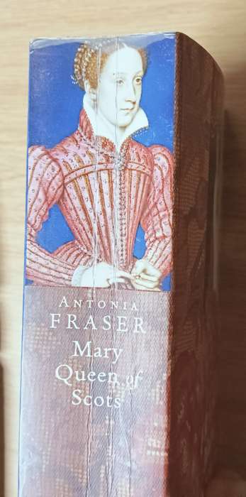 Mary Queen of Scots - Antonia Fraser - Softcover - 758 pages