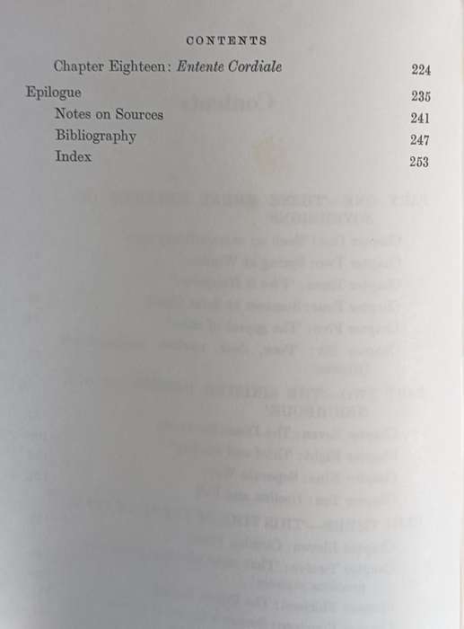Queen Victoria and the Bonapartes - Theo Aronson - Hardcover - 260 pages