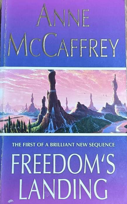 Freedom's Landing - Anne McCaffrey - Softcover - 383 pages