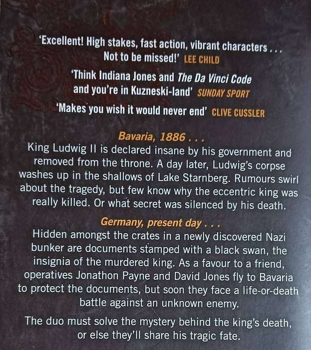 The Secret Crown - Chris Kuzneski - Softcover - 342 pages