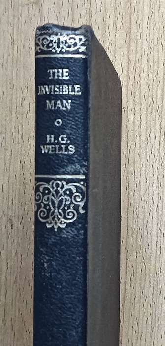 The Invisible Man - H.G. Wells  - Hardcover - 223 pages
