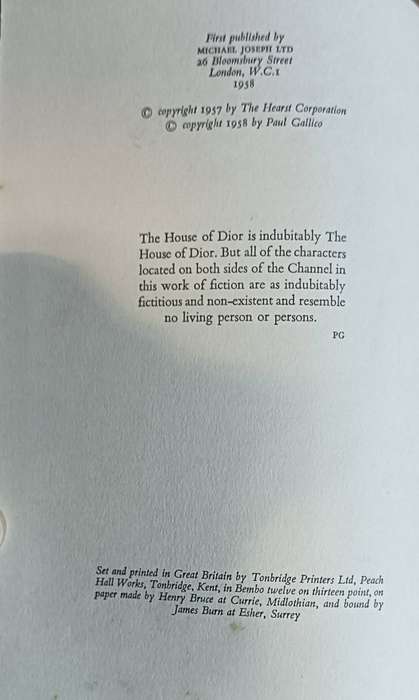 Flowers for Mrs Harris - Paul Gallico  - Hardcover - 143 pages