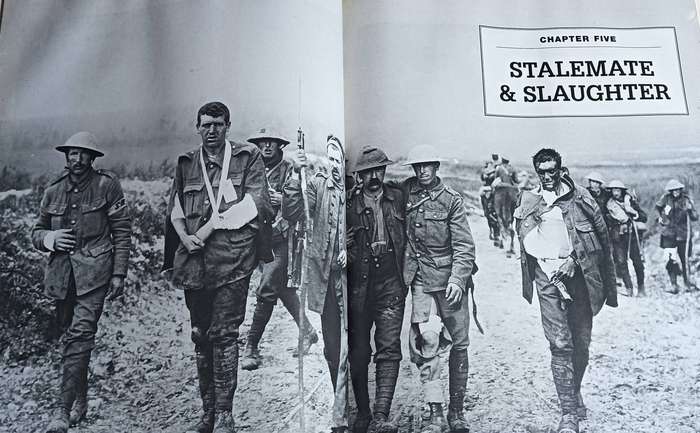 The Illustrated History of World War 1 - Adrian Gilbert - Hardcover - 186 pages -Large Book