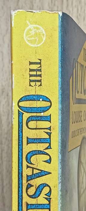 The Outcast - Louise Cooper - Softcover - 301 pages