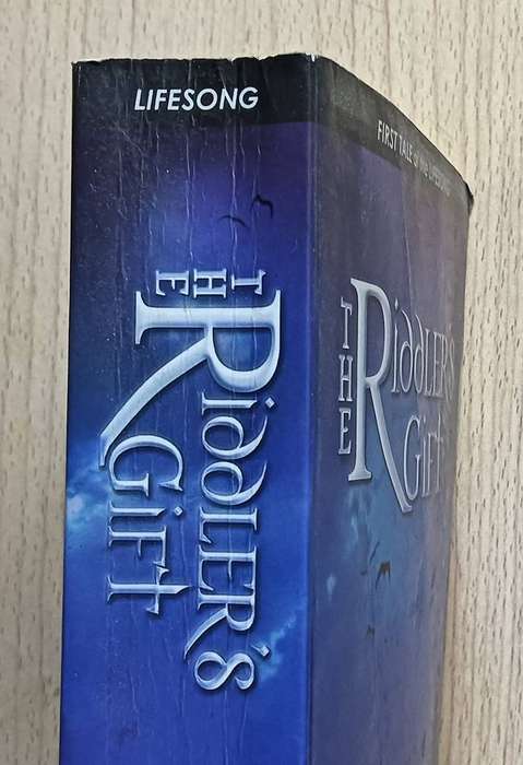 The Riddler's Gift - Greg Hamerton - First Tale of the Lifesong - Softcover - 643 pages