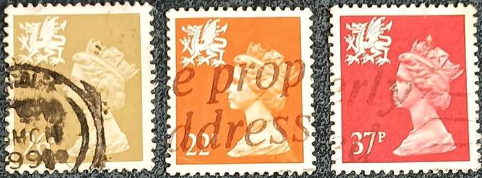 Wales 1990 Queen Elizabeth II - New Colors & Values  26,22 37P Used