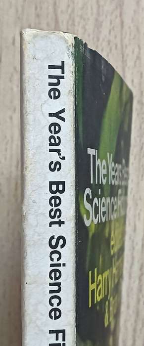 The Years Best Science Fiction edited by Harry Harrison & Brian Aldiss No 2 - Softcover - 207 pages