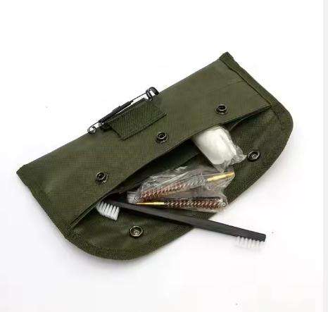 Factory Hunting Accessories Gun Cleaner Cleaning Brush Portable Pouch Gun Cleaning Kit with Empty Oi