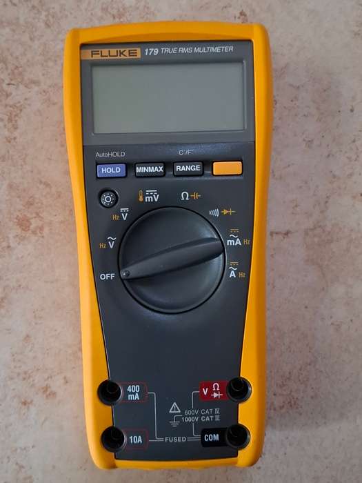 Fluke 179 True-RMS Digital Multimeter with display backlight