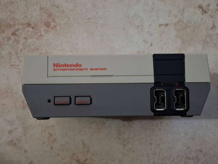 Nintendo Classic Mini Console (NES)