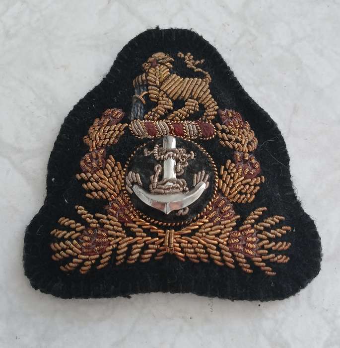 SA Navy Warrant Officer's Cap Badge