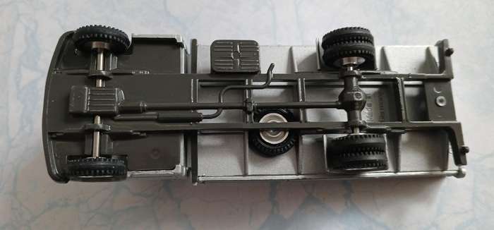 Mercedes-Benz L407D - L608D Die Cast Model