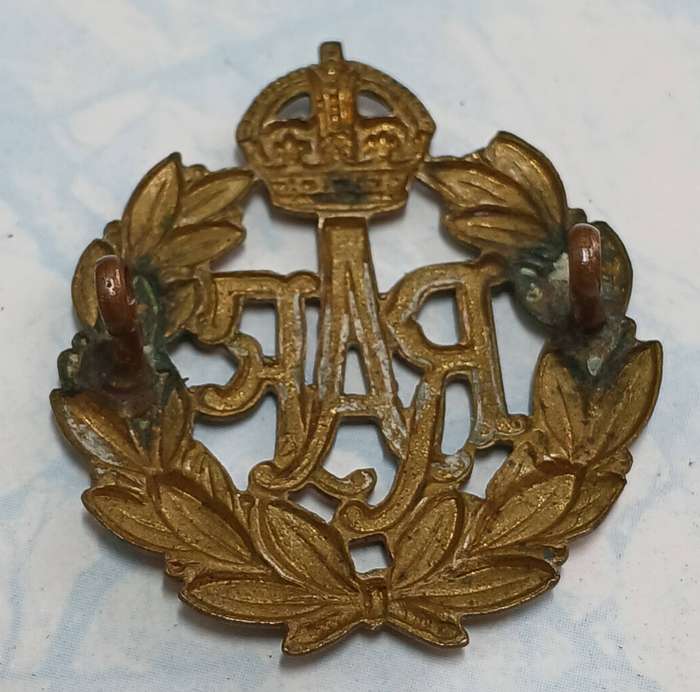 RAF - Royal Air Force Cap Badge