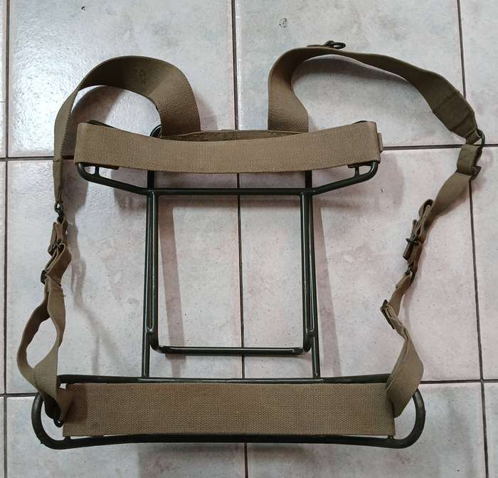 Radio Backpack Frame, almost mint.