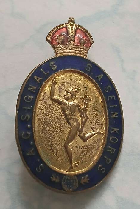 SA Corps of Signals Lapel Badge