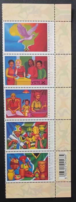 2004 Ten years of Freedom Setenant strip MNH