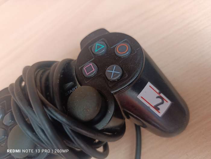 Playstation 2 Controller - FOR PARTS OR REPAIR