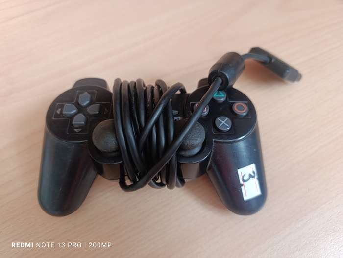 Playstation 2 Controller - FOR PARTS OR REPAIR