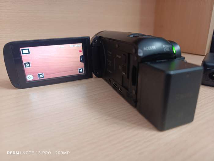 Canon Legria HF R806 - Full HD Camcorder
