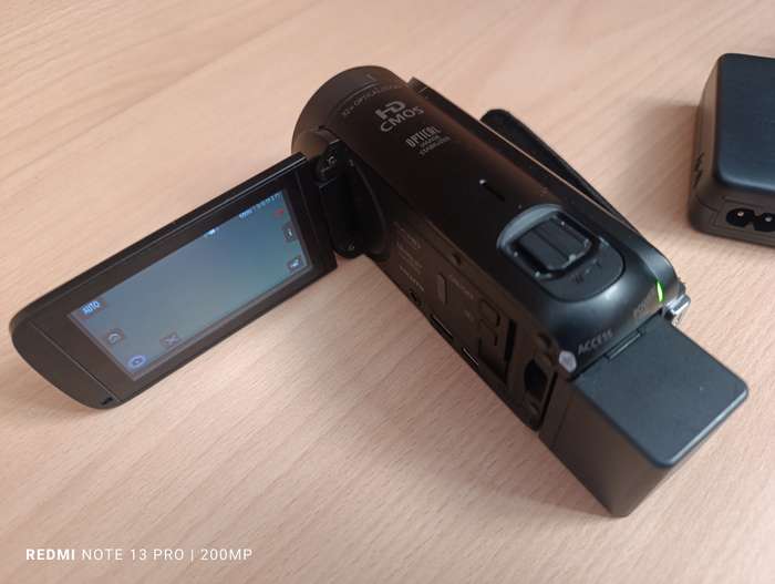 Canon Legria HF R806 - Full HD Camcorder