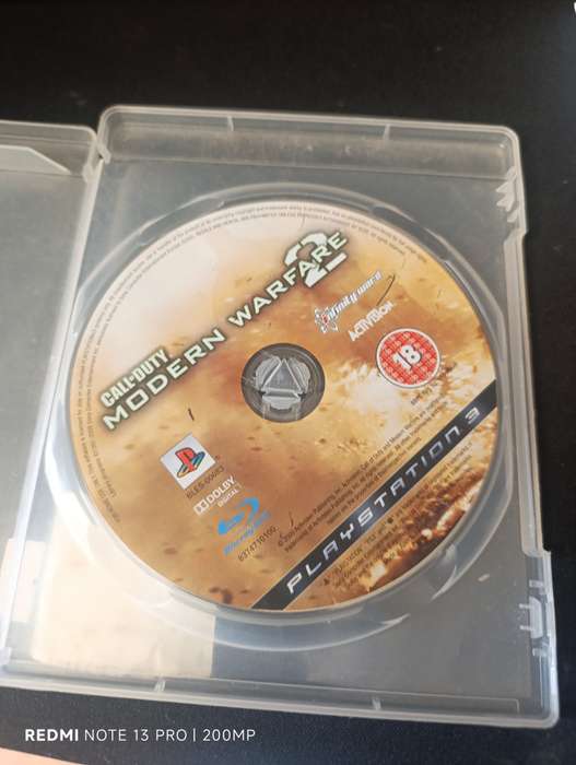 Ps3 Call of Duty Modern Warfare 2 - Needs cleaning
