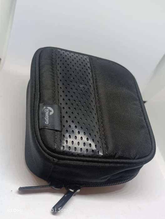 Lowepro Compact Camera Pouch