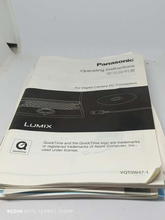 Panasonic Lumix DMC FZ7 - 6MP - 12x Zoom - Digital Camera