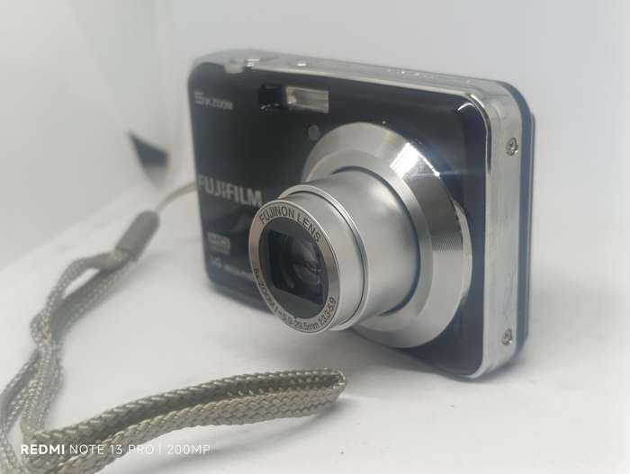 Fujifilm FinePix AX500 - 14MP - 5x Zoom - Digital Camera