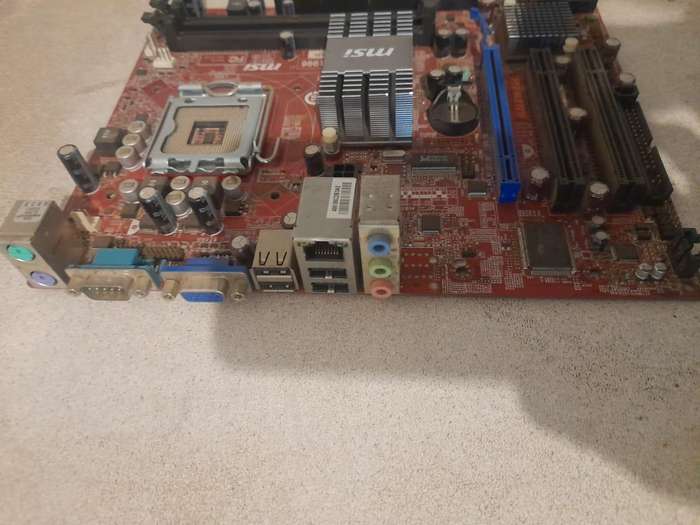 Motherboards with CPUs Lot, GeForce 8800GT, and Faulty HP Compaq 8200 Elite SFF  (OFFERS WELCOMED)