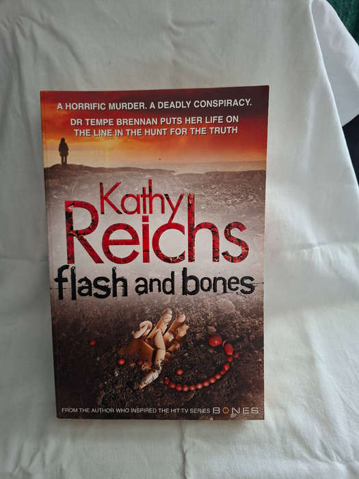 Kathy Reichs Flash and Bones