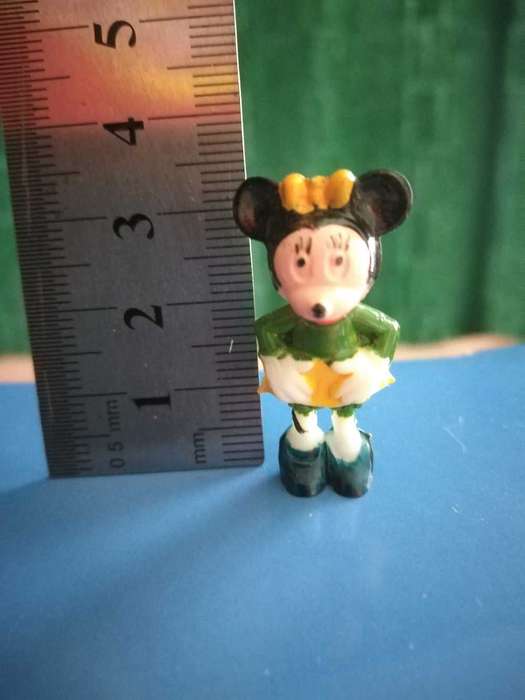 Disneykins Minnie Mouse in box