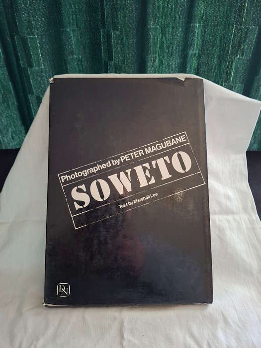 Peter Magubane SOWETO