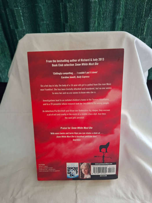 Nele Neuhaus Big Bad Wolf