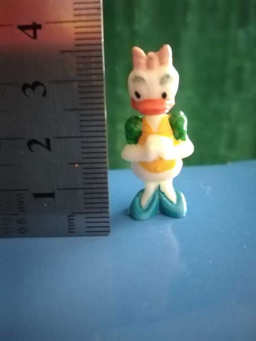 Disneykins Daisy Duck in box
