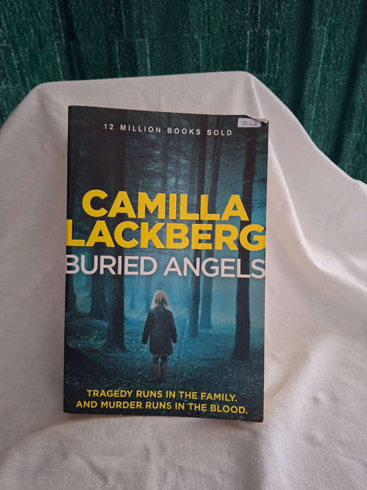Camilla Lackberg Buried Angels