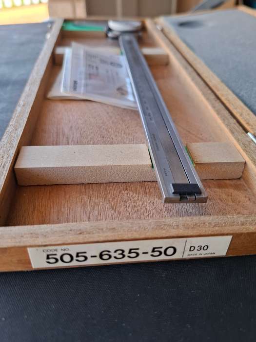 Vernier Dial Caliper 300 mm - 0.05 mm Mitutoyo Code 505-635-50