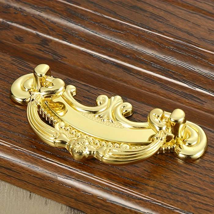 Zinc Alloy Drawer Pull with Ornate Design