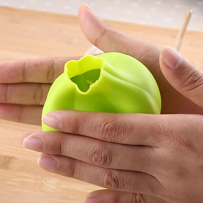 1pc Creative Kitchen Silicone Garlic Peeler Outdoor Kitchen Utensils