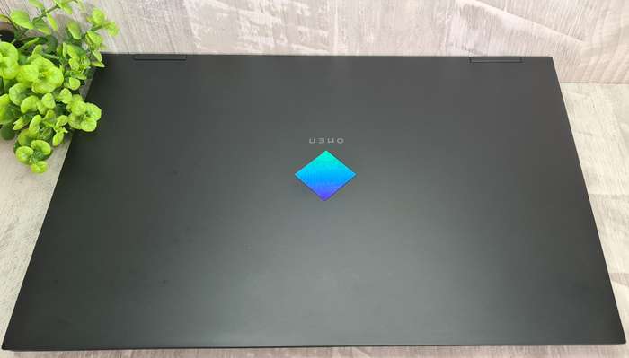 HP Omen 15 Core i7 10870H RTX 3070 8GB GDDR6 16GB DDR4 RAM 1TB Nvme SSD Gaming Laptop