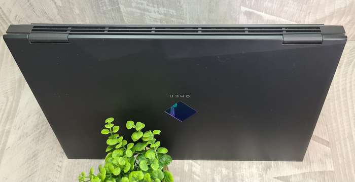 HP Omen 15 Core i7 10870H RTX 3070 8GB GDDR6 16GB DDR4 RAM 1TB Nvme SSD Gaming Laptop