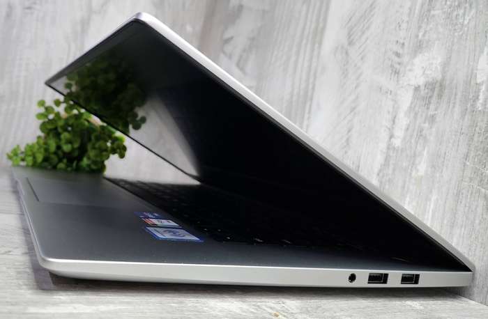 Huawei Core i5 11th Gen with Intel Iris Xe Graphics 8GB 3733MHz Ram 240GB Nvme 15.6'' 1080P Display