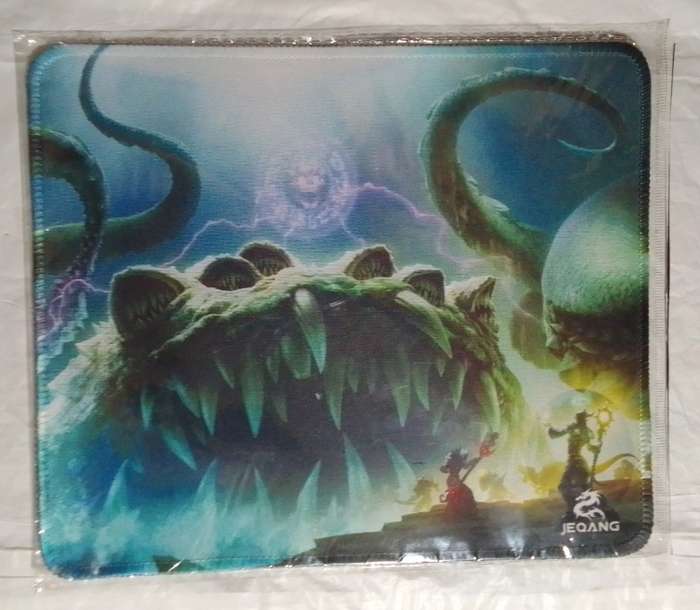 Gaming mouse pad