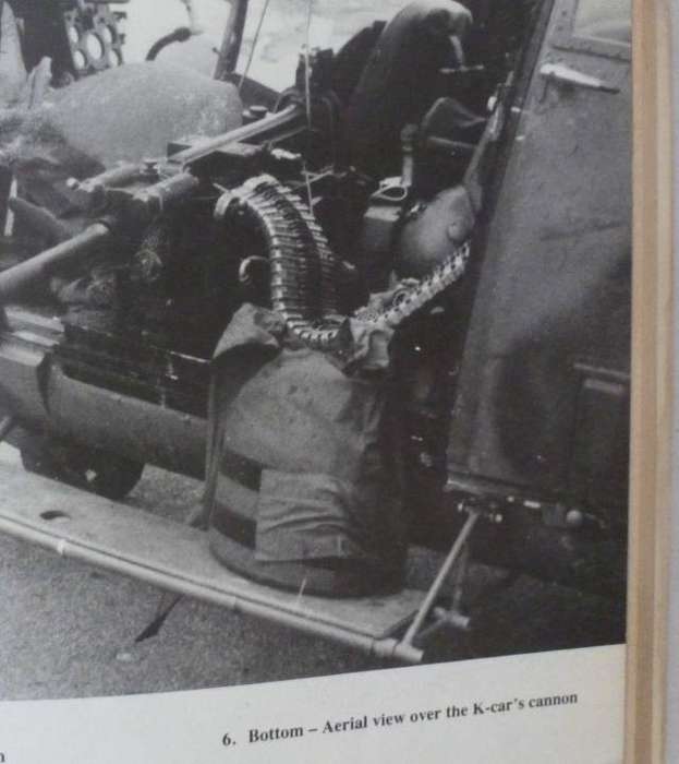 FIREFORCE. ONE MAN'S WAR IN THE RHODESIAN LIGHT INFANTRY. By Chris Cocks