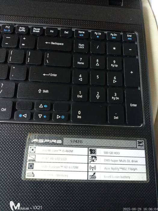 ACER ASPIRE 5742G CORE i5-460M with Radeon Graphics