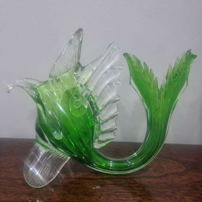 Very rare!!  Murano Italian Green Glass Fighting STUNNING!