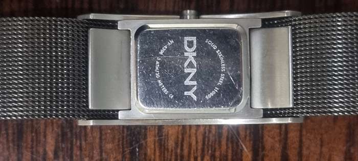 DKNY Watch 30 Meters.
