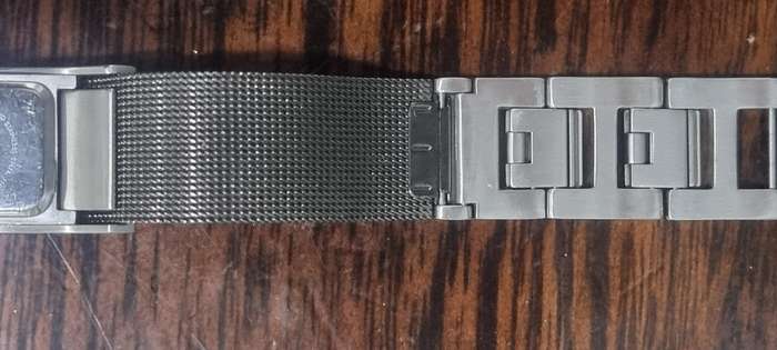 DKNY Watch 30 Meters.