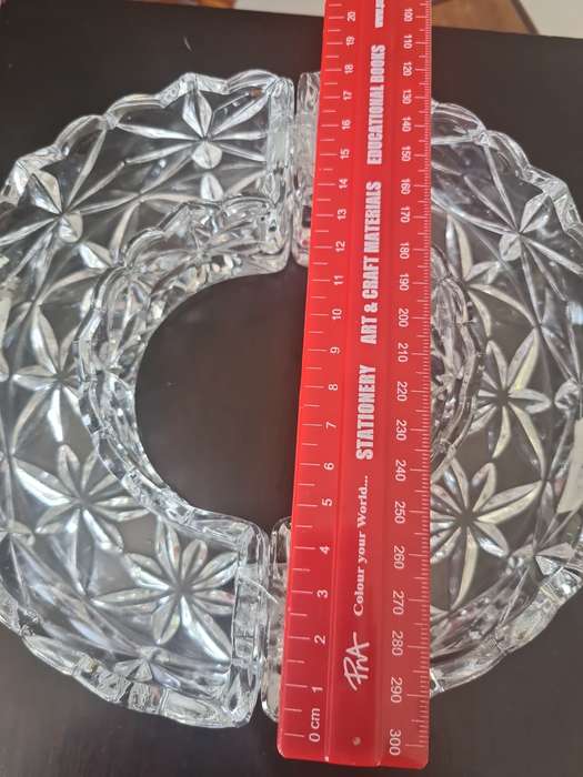 Beautiful center piece  of table crystal