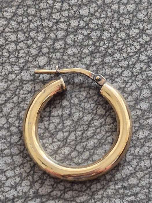 Gold Plated 1.3 gram Sterling Silver  Earring Marked Italy 925. Perfect Condition and Working Order.